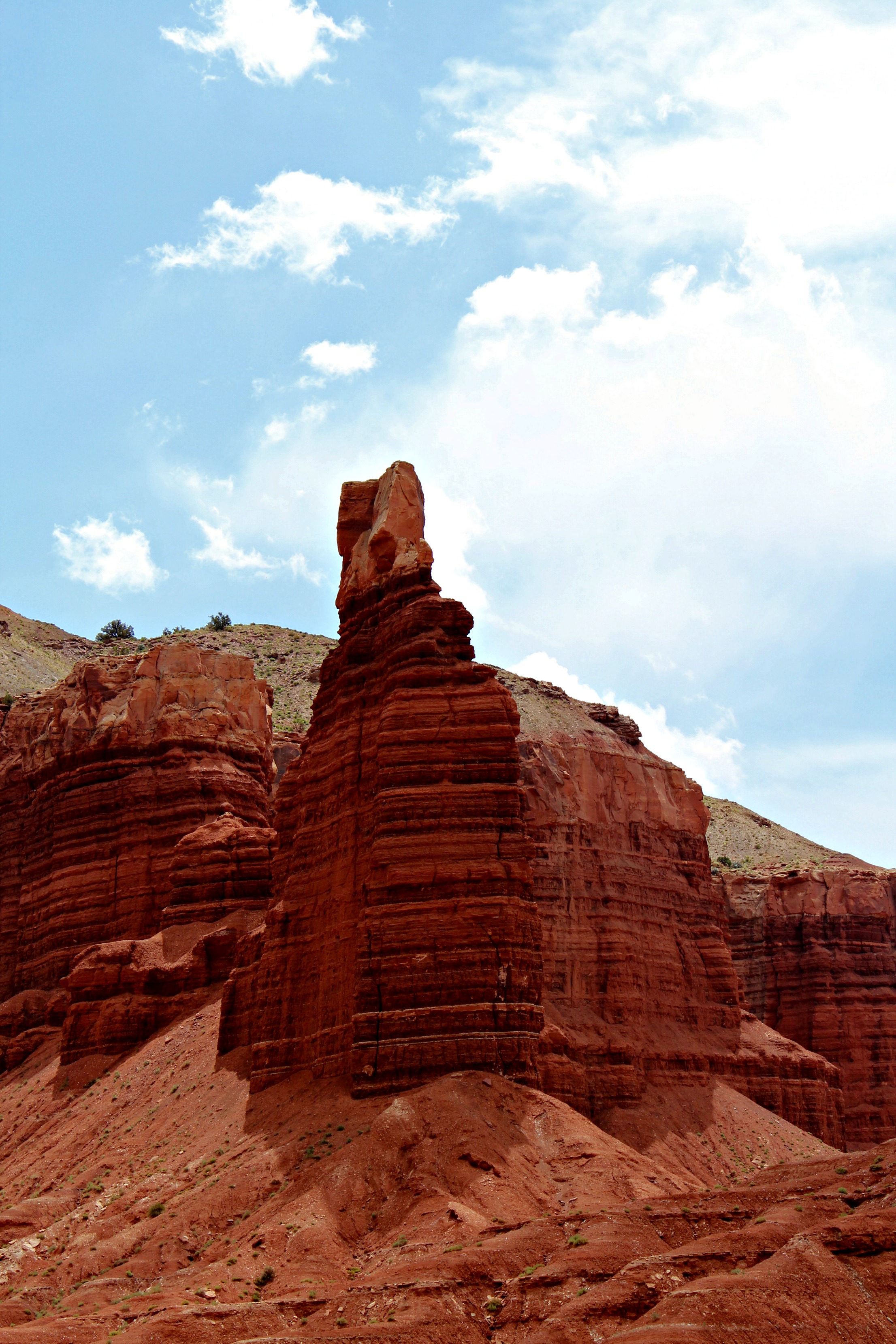 capitol-reef-red-rock-formations