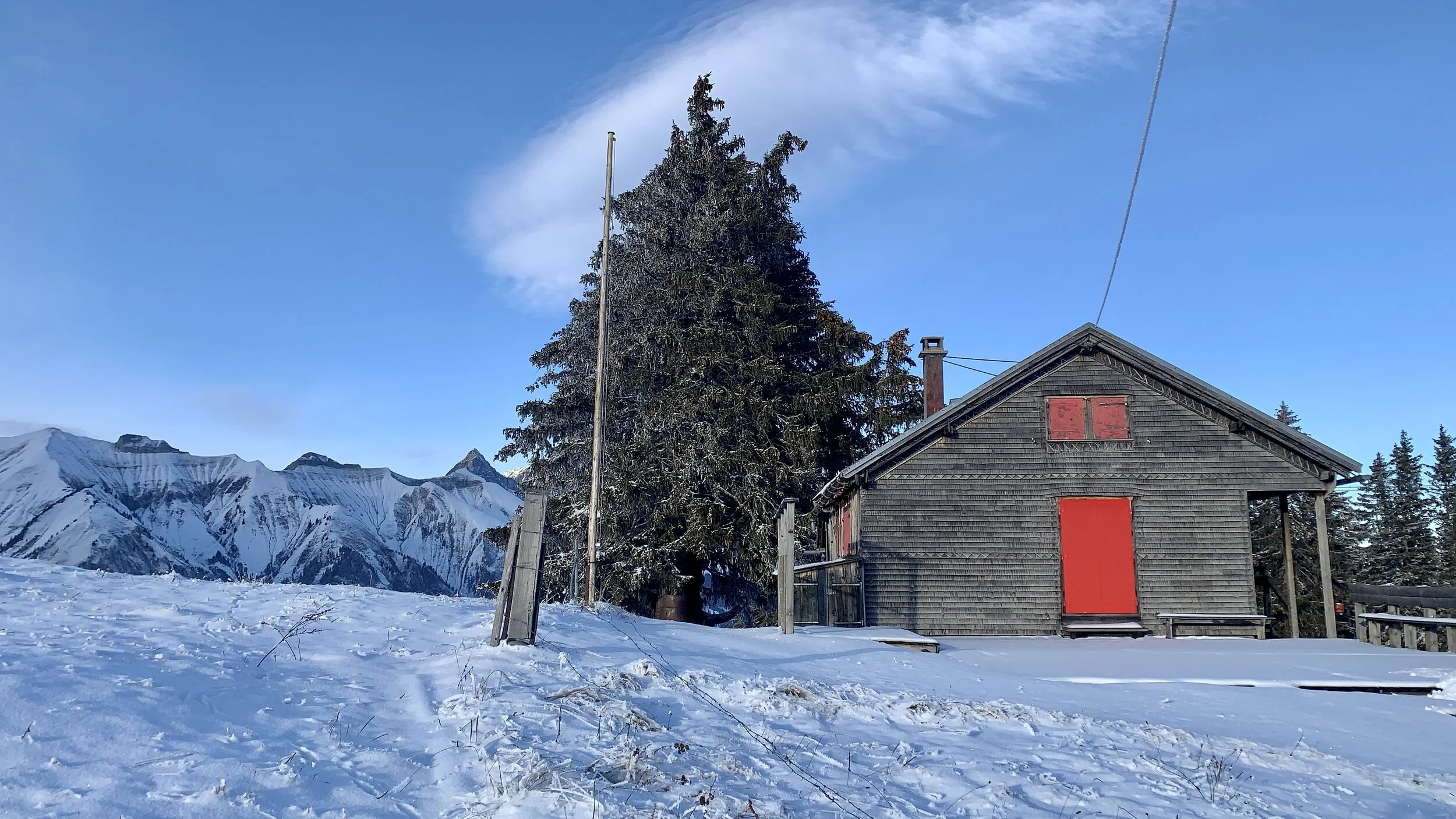 Les soirées de la Sarouche: raquettes, contes et repas.