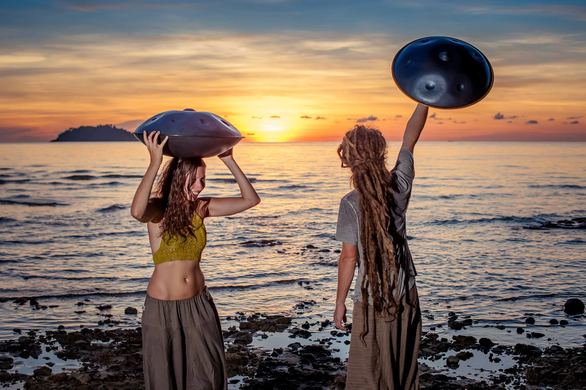 Yogaflow+live MUSIC with Archer & Tripp