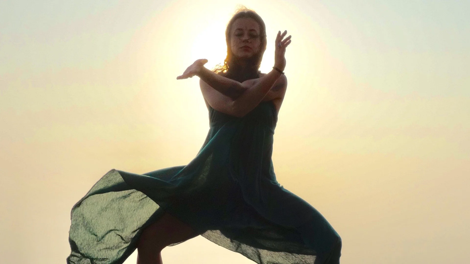 YOGA IMMERSION - 3 hour class with Klara