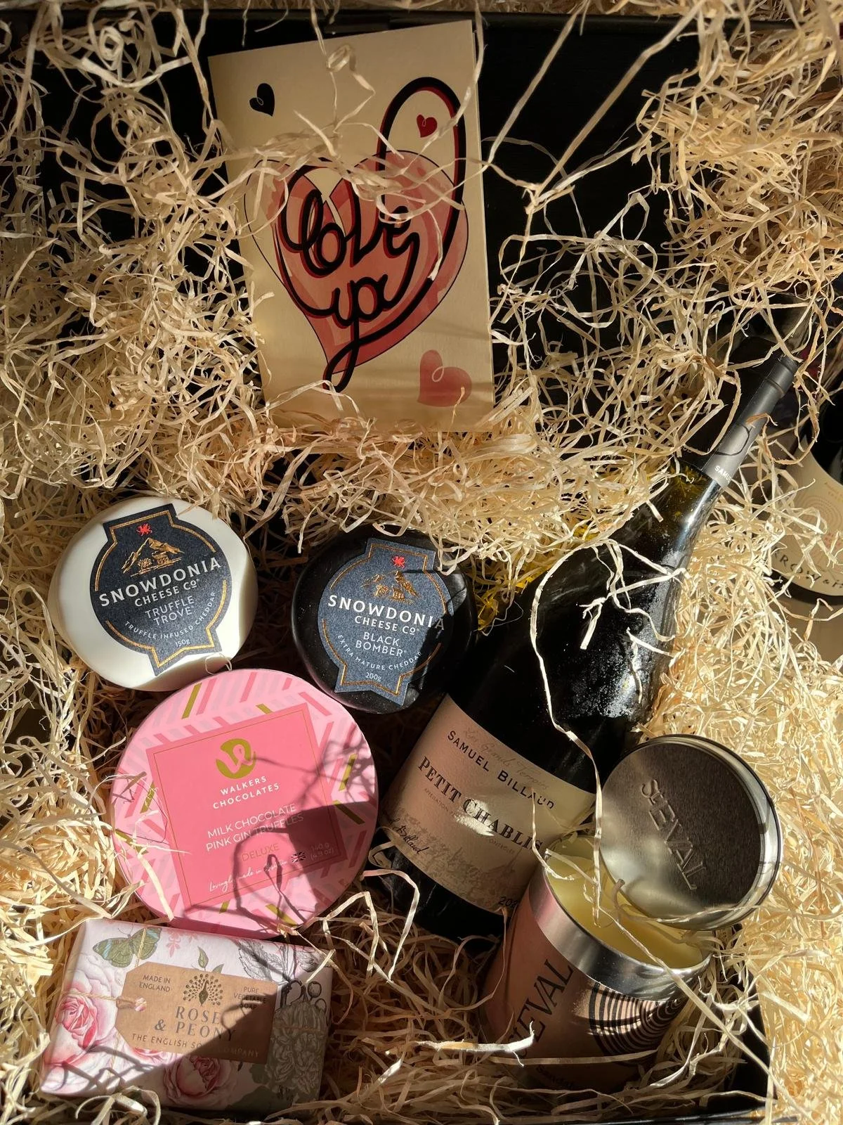 Pink Valentines Pic PHOTO-2026-01-16-14-20-08.jpg