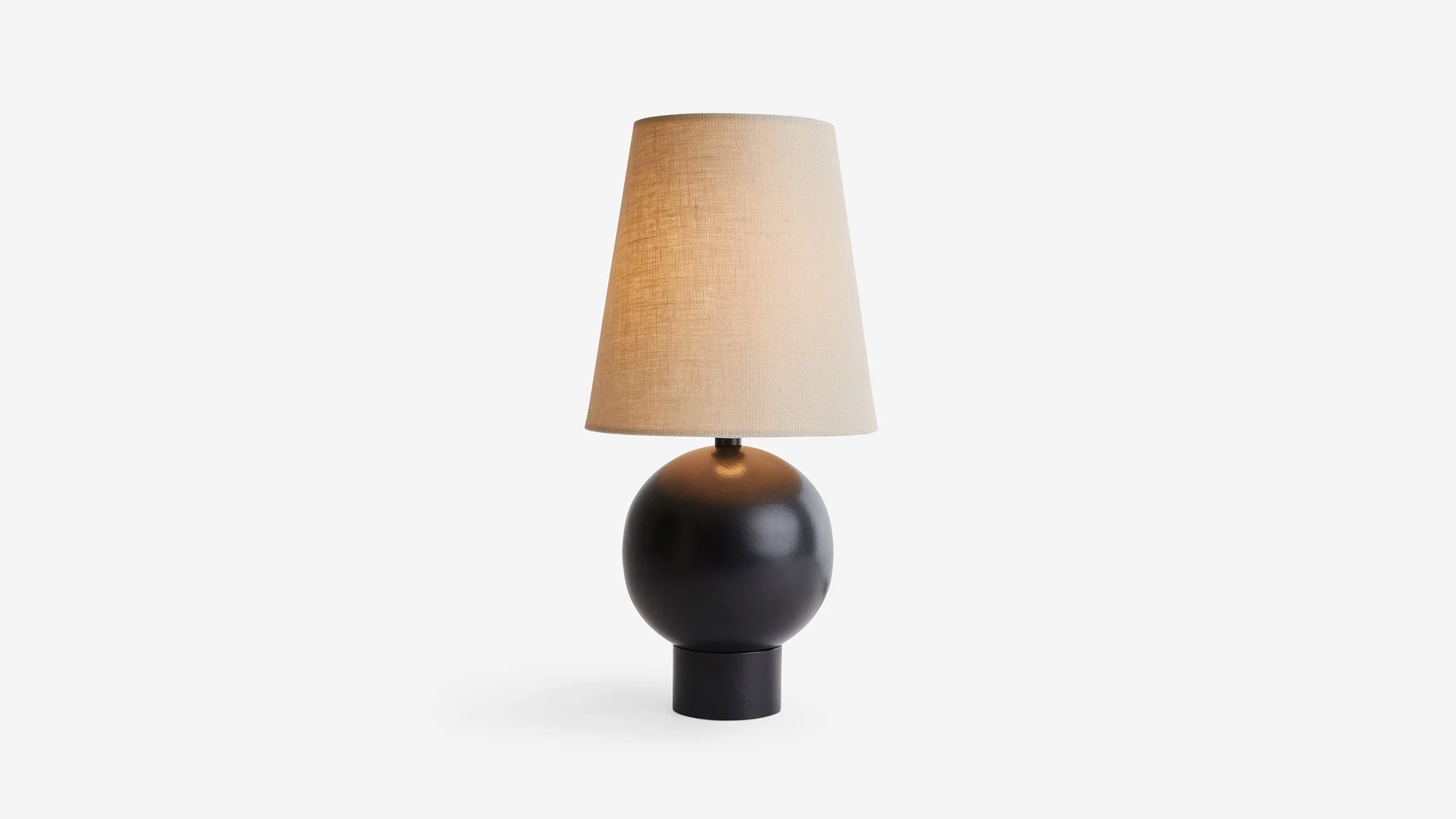 Bole_Table_Lamp_MBE_NLS_On.jpg