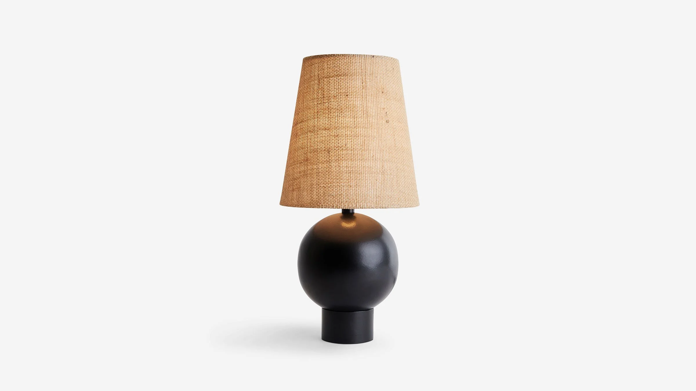 Bole_Table_Lamp_MBE_NBS_On.jpg