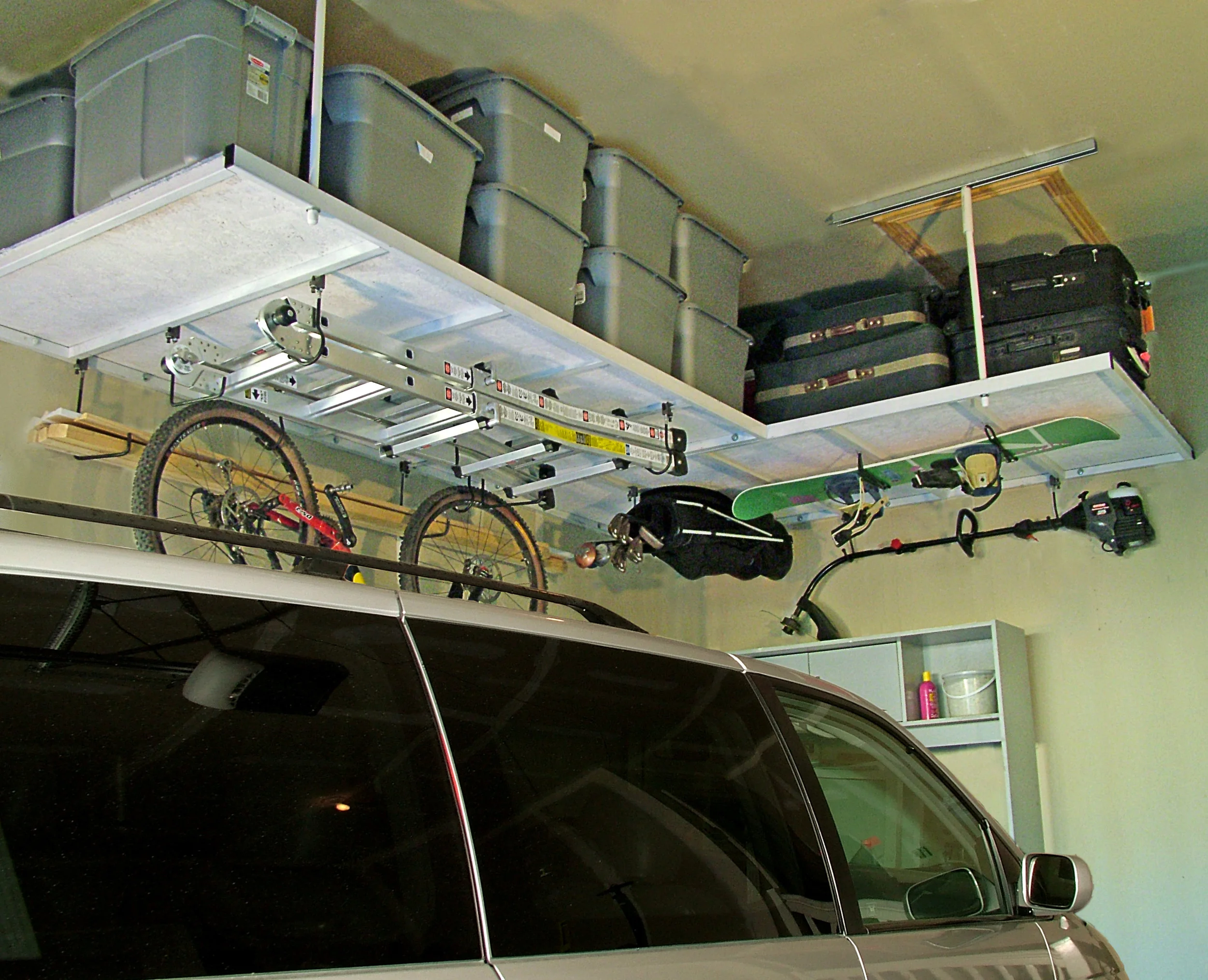 storage_hooks_withCar.jpg