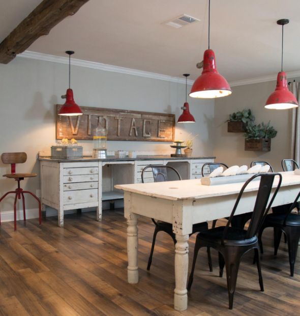 Signs, signs, and more signs!! via HGTV