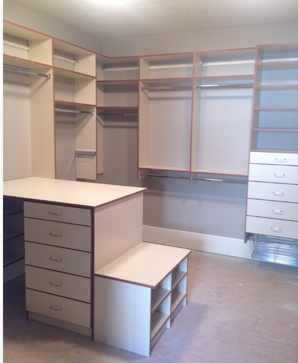 You can see the gallery of photos for closets here .