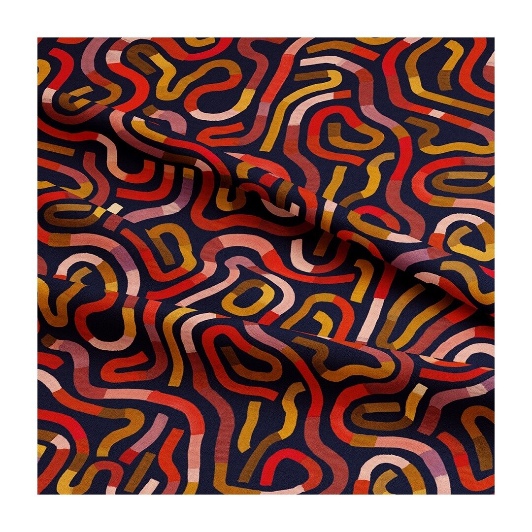 tell me what this does to your eyes 👀  and would you wear it? ⁠
⁠
⁠
⁠
⁠
⁠
⁠
⁠
#brushstrokewiggles #textiledesign #surfacedesign #customfabricdesign #surfacedesigner #textiledesigner #illustratedfabric #illustragram #illustrationprocess #paintingillu