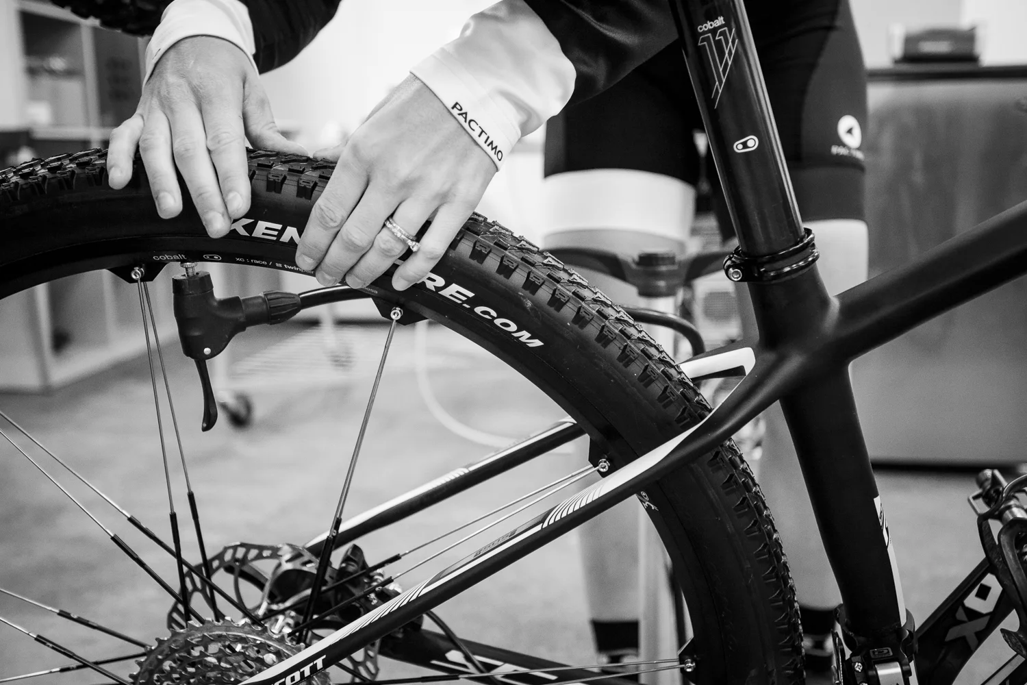 TECH TIPS ON KEEPING YOUR TUBES READY TO RIDE — BIKETUBE