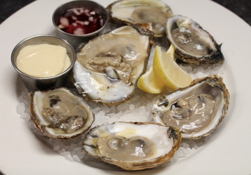 Wine-Dive-Oysters-on-the-Half-Shell.png