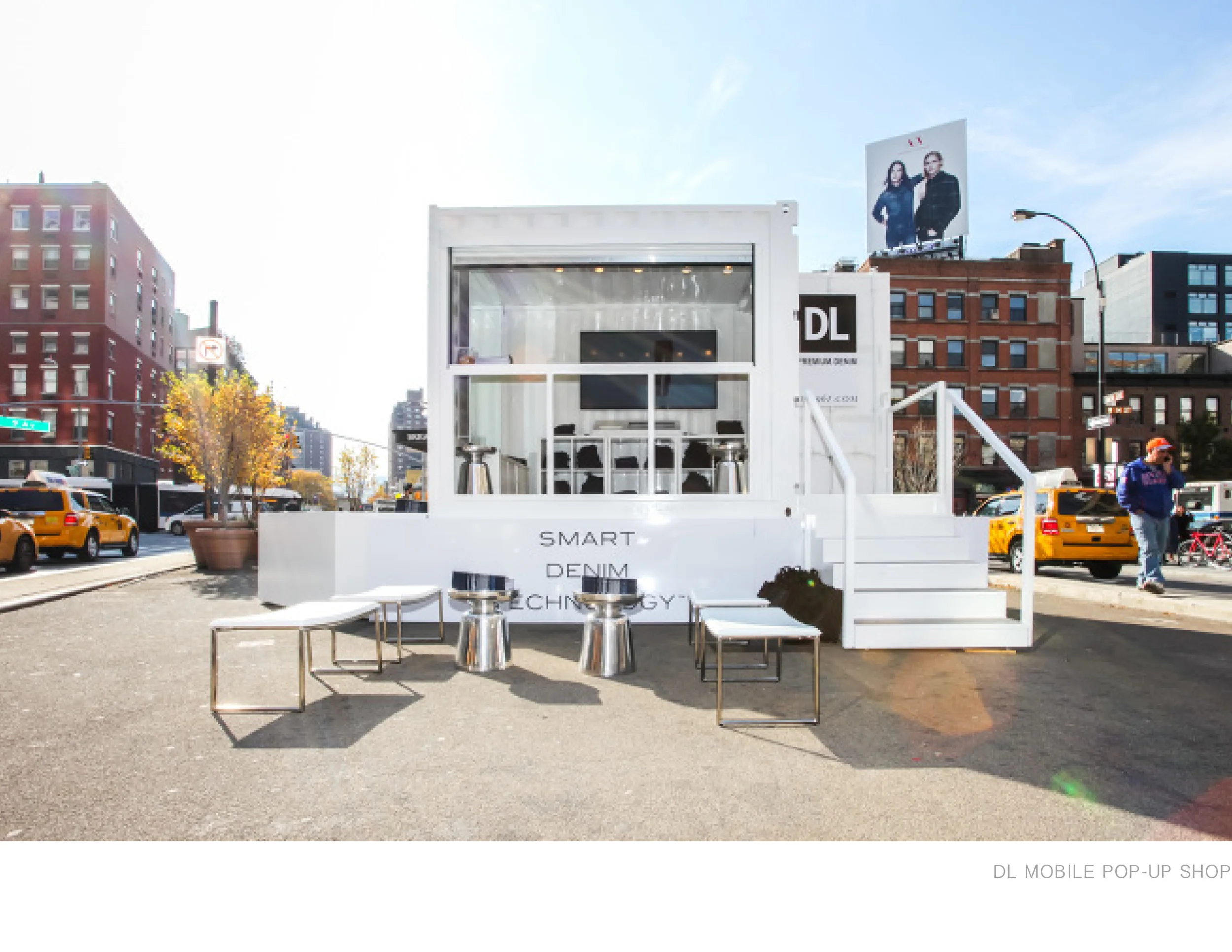 DL MOBILE POP-UP SHOP