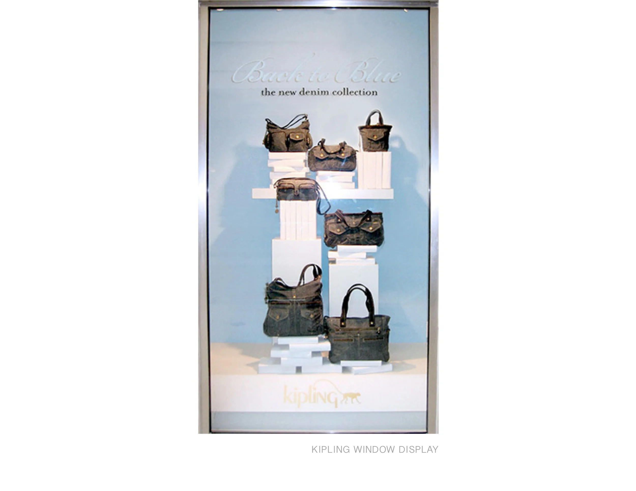 KIPLING WINDOW DISPLAY
