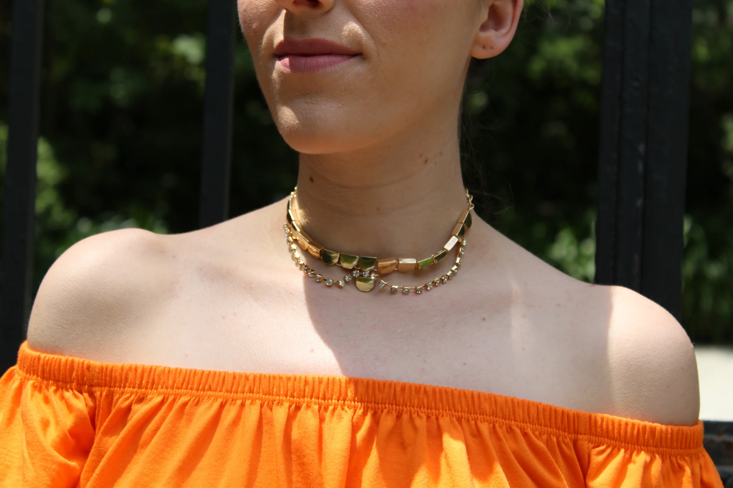 Here is a better look at how the dress layed off the shoulder. I also love this gold choker, it feels so regal! Chokers are really big right now and I think when it is a delicate piece like this one, they can be worn all the time.
