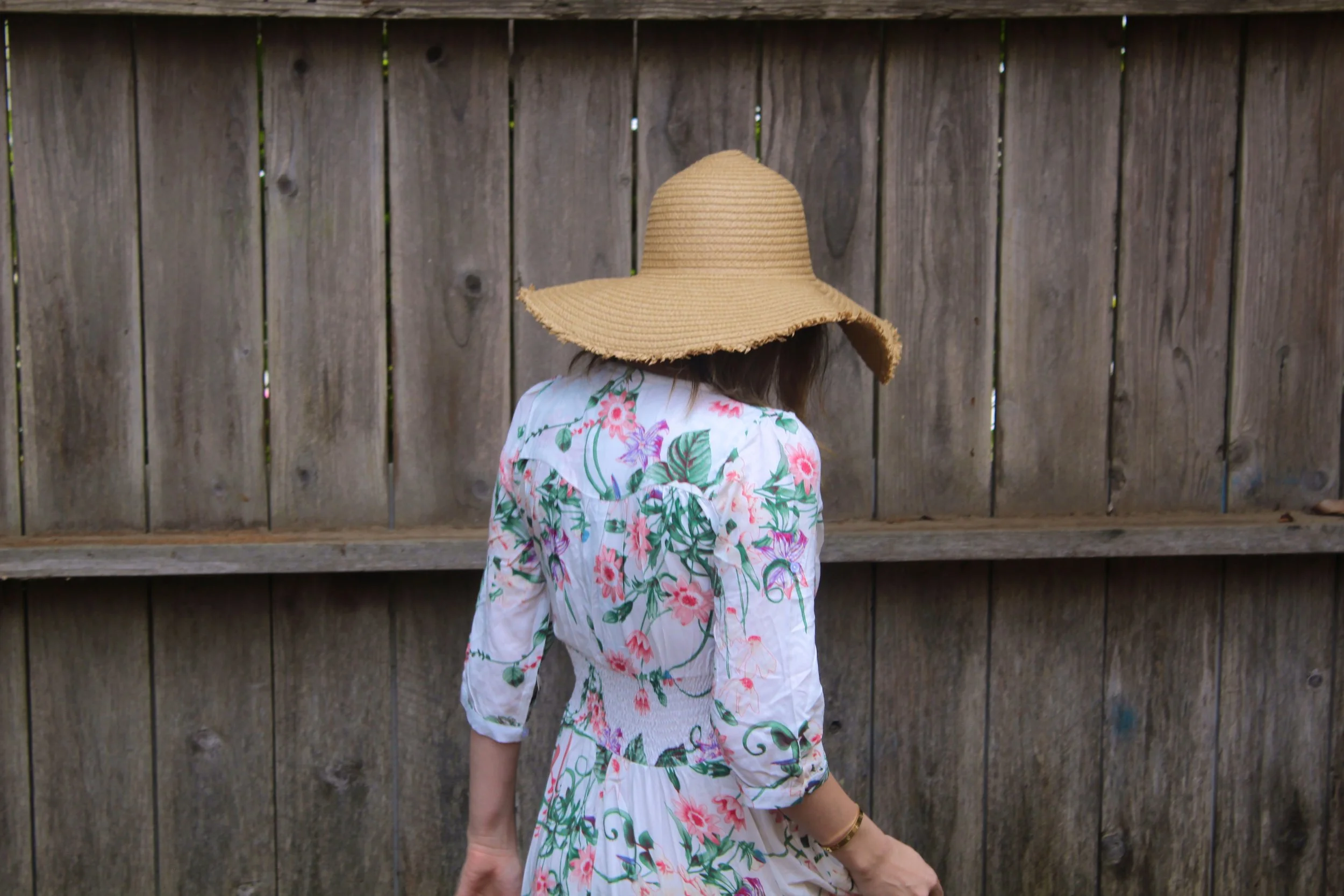 Dress: Jaase, similar here // Hat: Forever 21 // Shoes: Banana Republic, similar here // Sunnies: Chanel Trying to fit in all my summer dresses in before fall arrives! Is anyone else feeling a little bit sad about the weather change? It is definitely a bittersweet time! I absolutely love fall, but am always a little sad to see summer end. This summer, I have definitely been loving maxi dresses, which I only recently starting wearing because I never thought they would look good on my small self. Button up maxi dresses are actually a big trend for fall but I feel would look better in a darker floral to match the season. I love floral and this one is so beautiful and soft. I paired it with my favorite pair of heels, mostly because of the color, they are so bright and cheery! They always make me feel happy when I wear them. To top the look off (literally), I put on my best summer hat, a floppy straw one. It couldn't look any better with this dress, now if I can only find a way to make this hat work for fall I will be extremely happy! That might be a toughy! Thanks for stopping by and keep following for more new looks!!! Ciao!!!! xx Nicole
