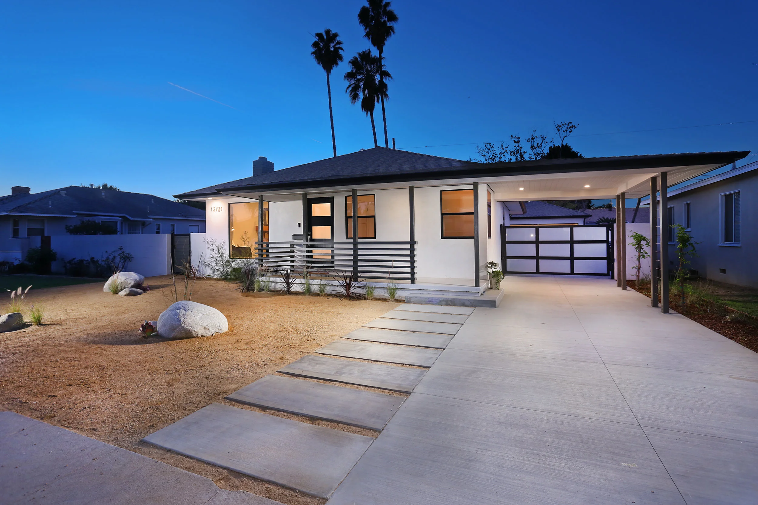 12721 Admiral Ave.jpg