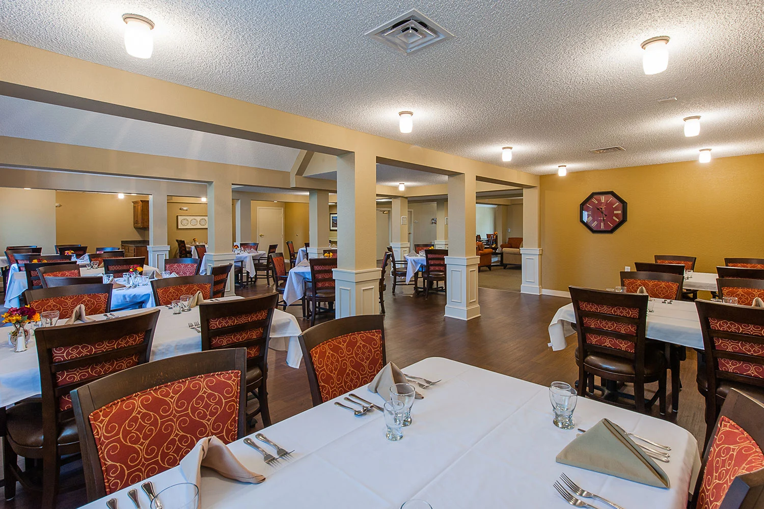 GCKC-AL4-Dining-4.jpg