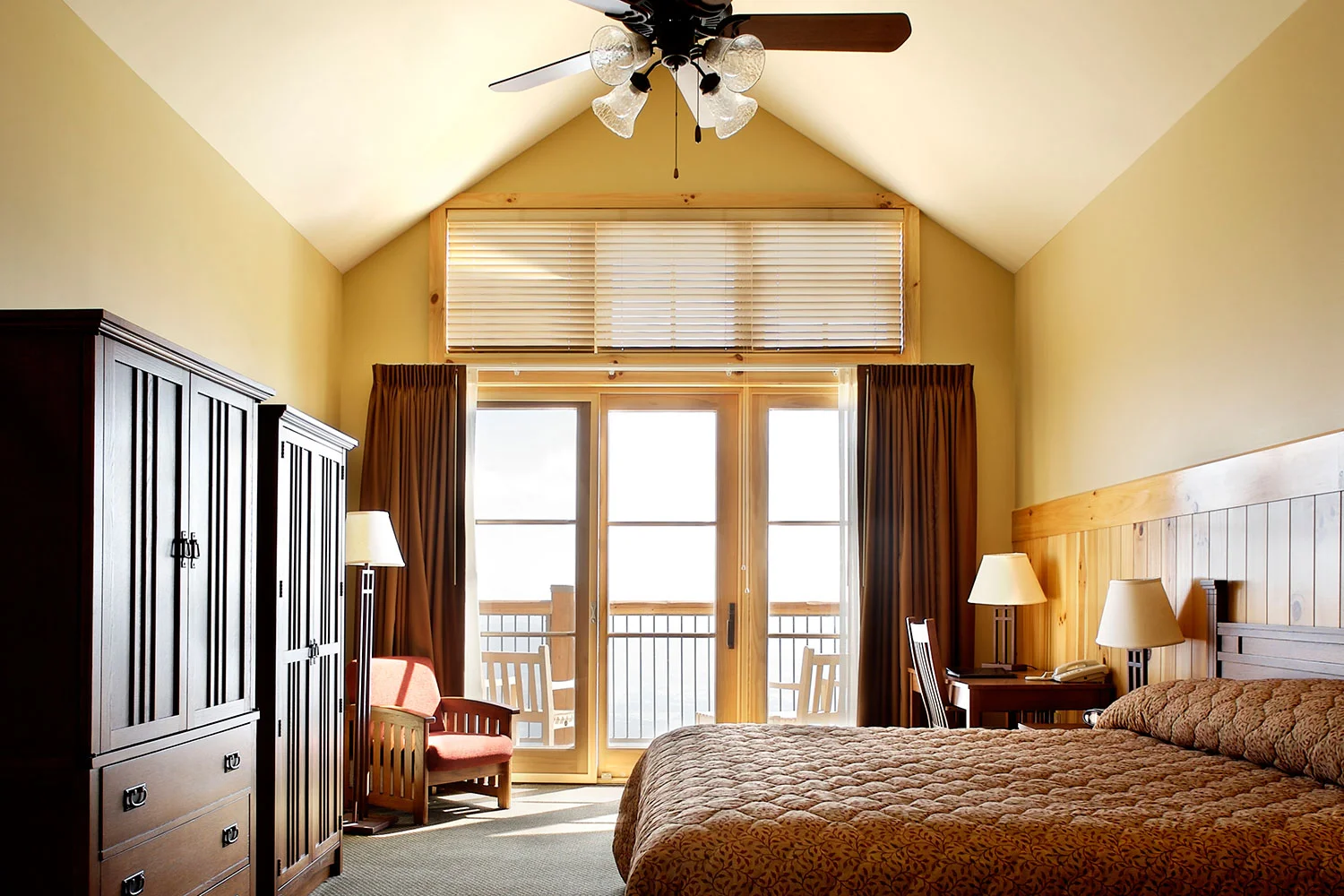 MMag-lodge-room.jpg