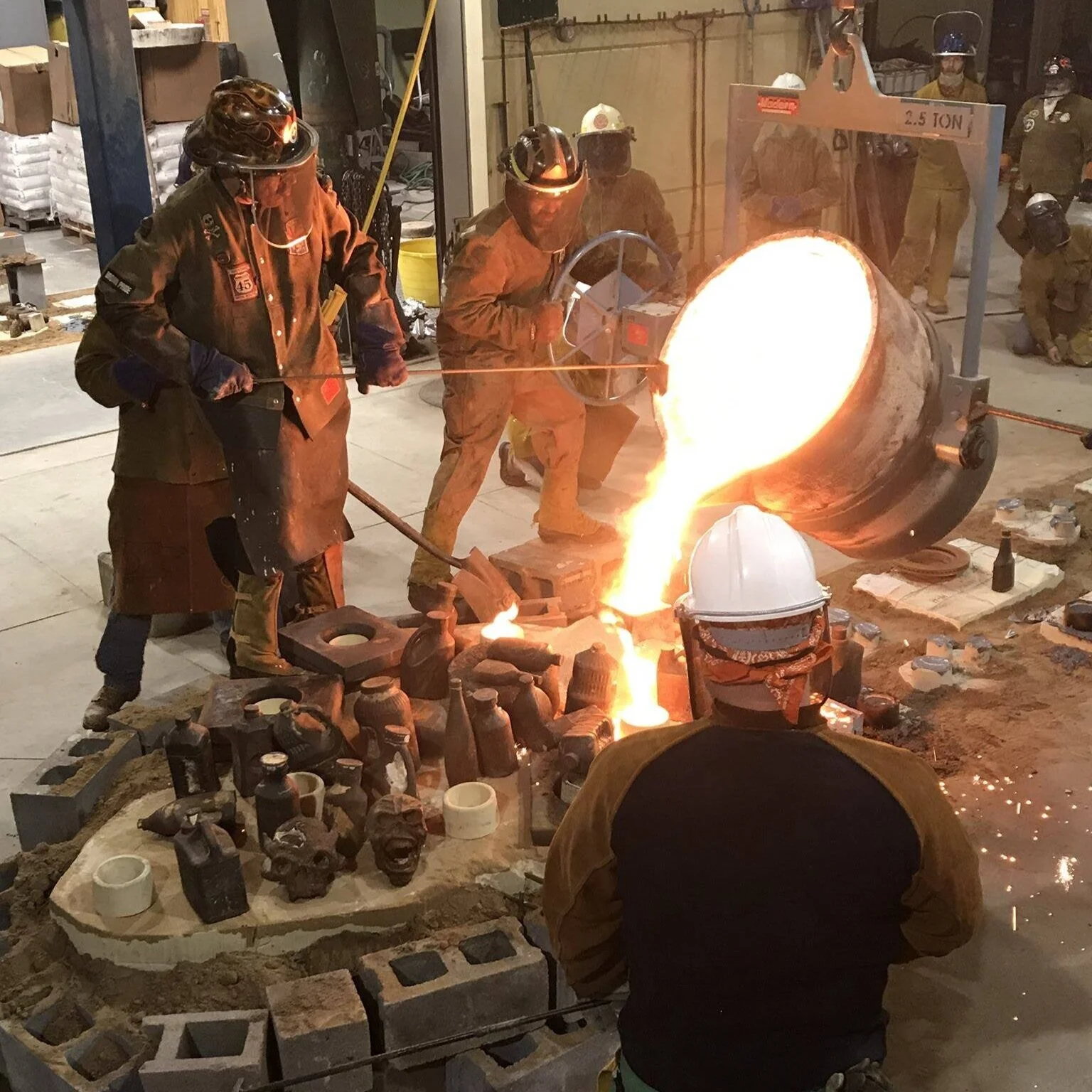 FSHU Art &amp; Design Iron Pour Video