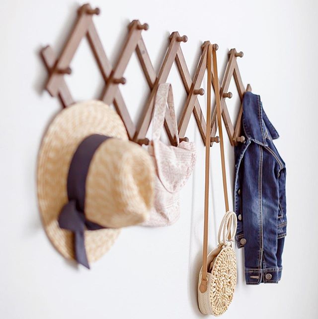 Home is where you hang your hat!
.
.
.
.
#ryinteriors #ryibohobungalow #instastyling #newtraditional #hangyourhat #dwellwell #currentdesignsituation #finditstyleit #smallspacesquad #interiordesign #interiordesigner #satx #sanantonio #sadesigner #cottagestyle #bohostyle #interior123 #urbanliving #decor