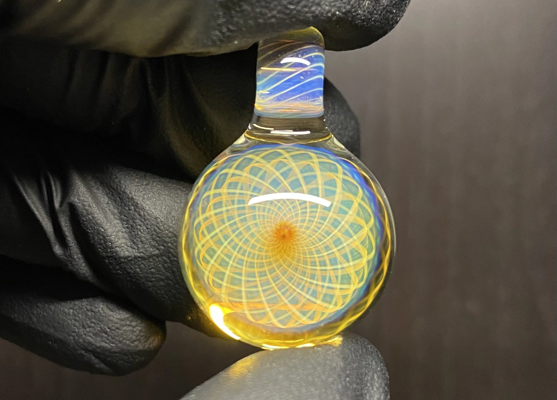 ACEE30C9-950E-4685-9155-A7F9E8453522