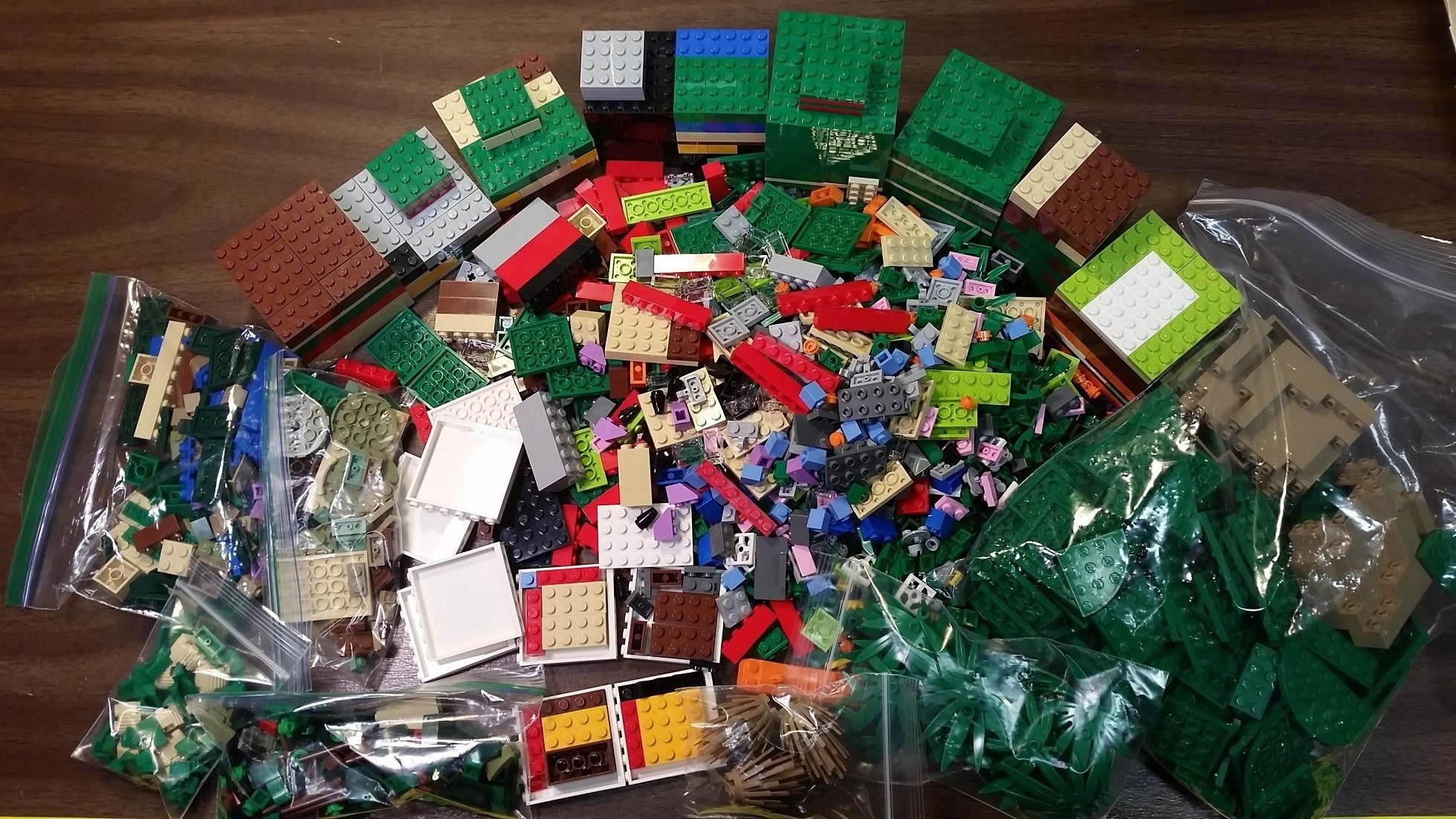 LEGO Pick a Brick Wall Exchange Group