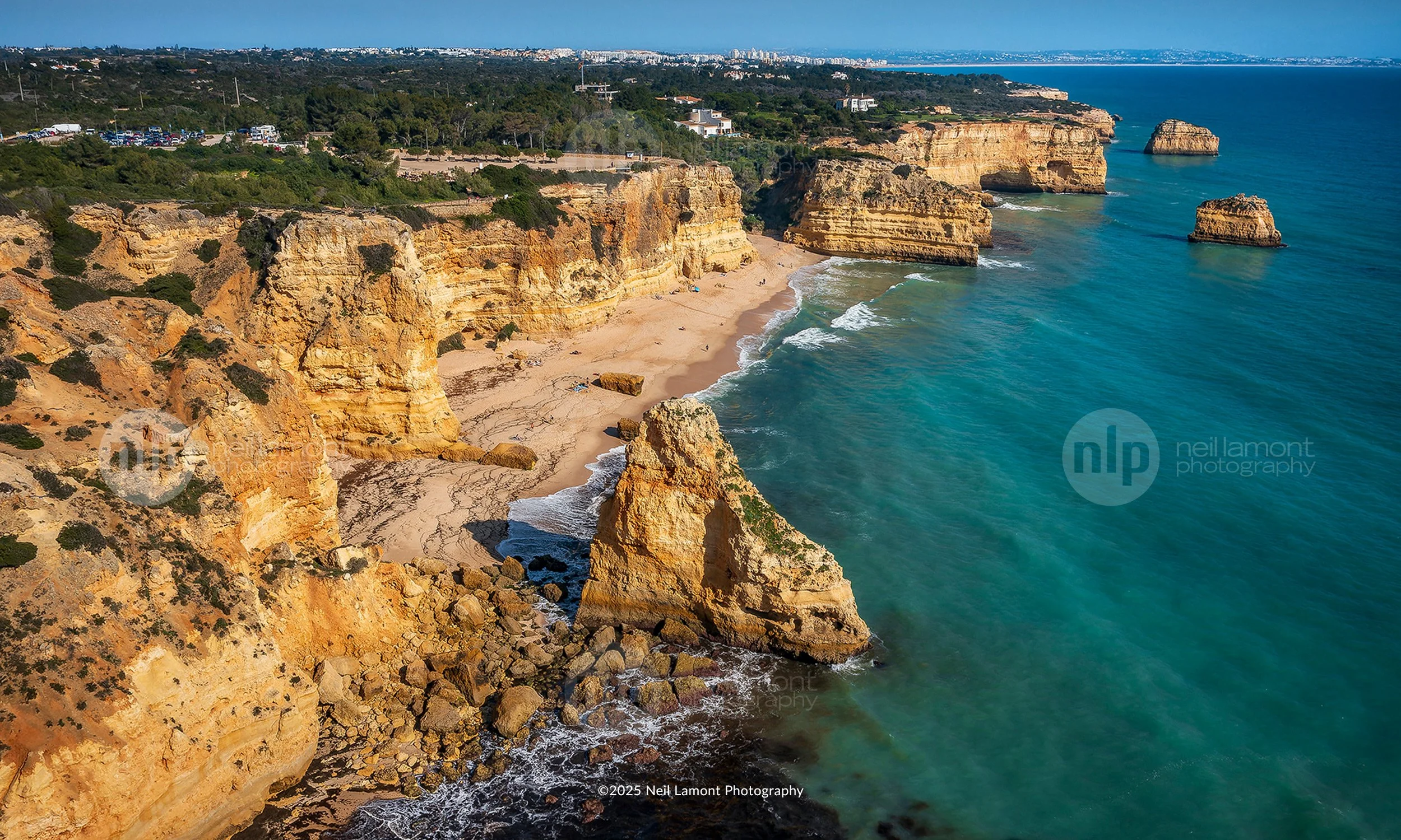 praia-da-marinha-algarve-portugal.jpg