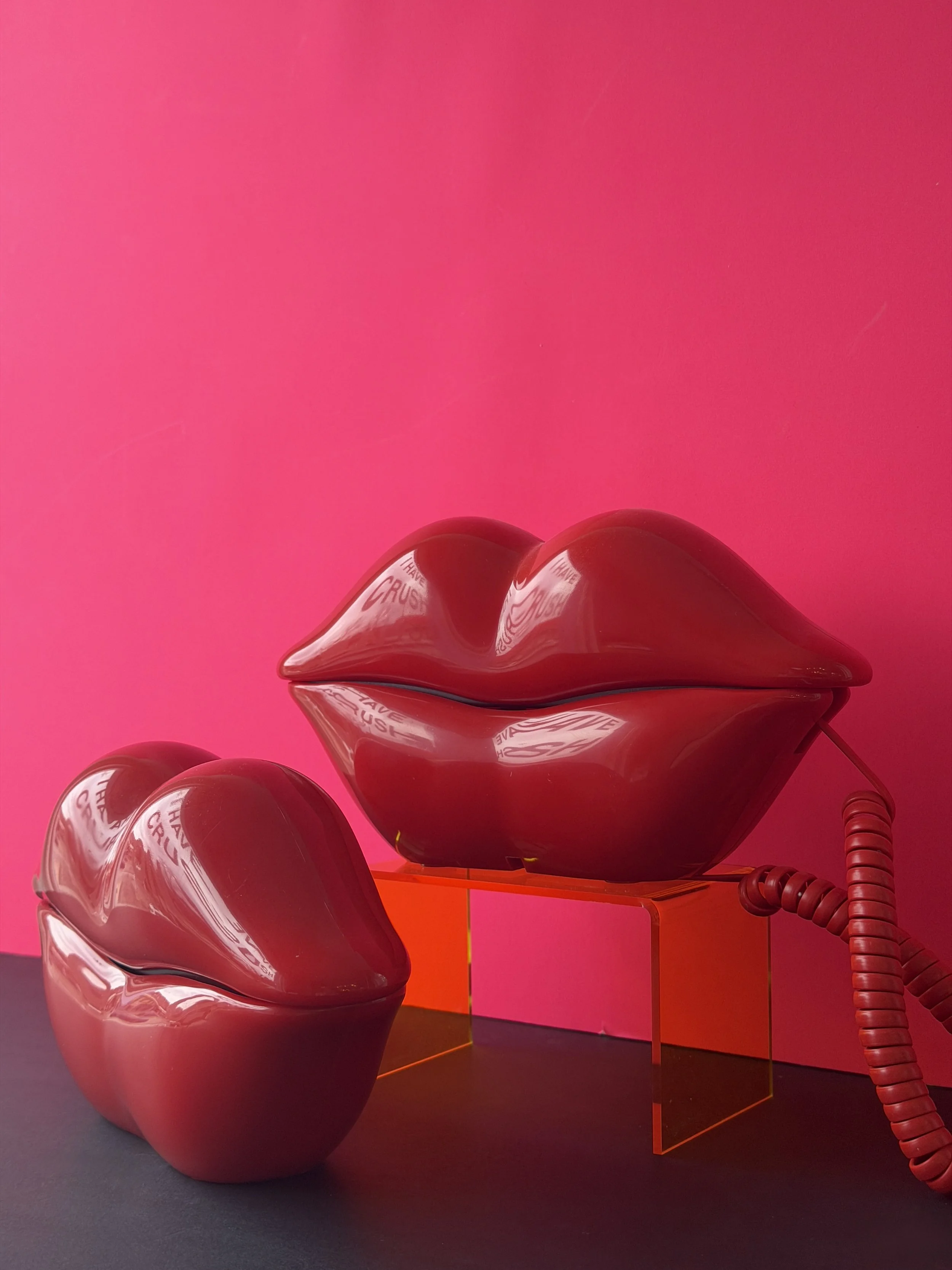 Red Lips Telephone