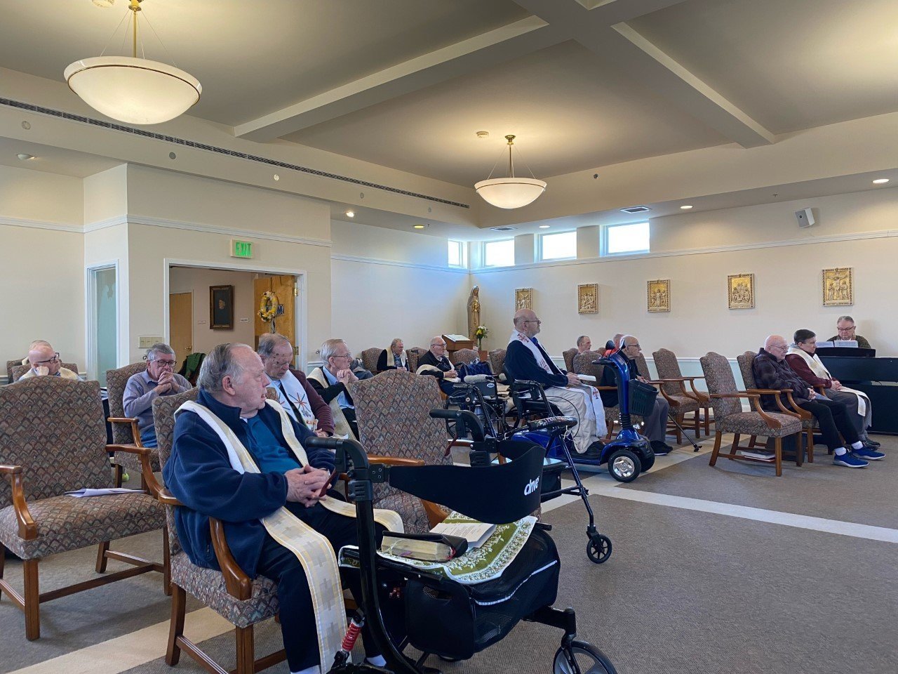 Retired Oblates at Childs celebrate Mass with their Provincial, Lewis S. Fiorelli, OSFS