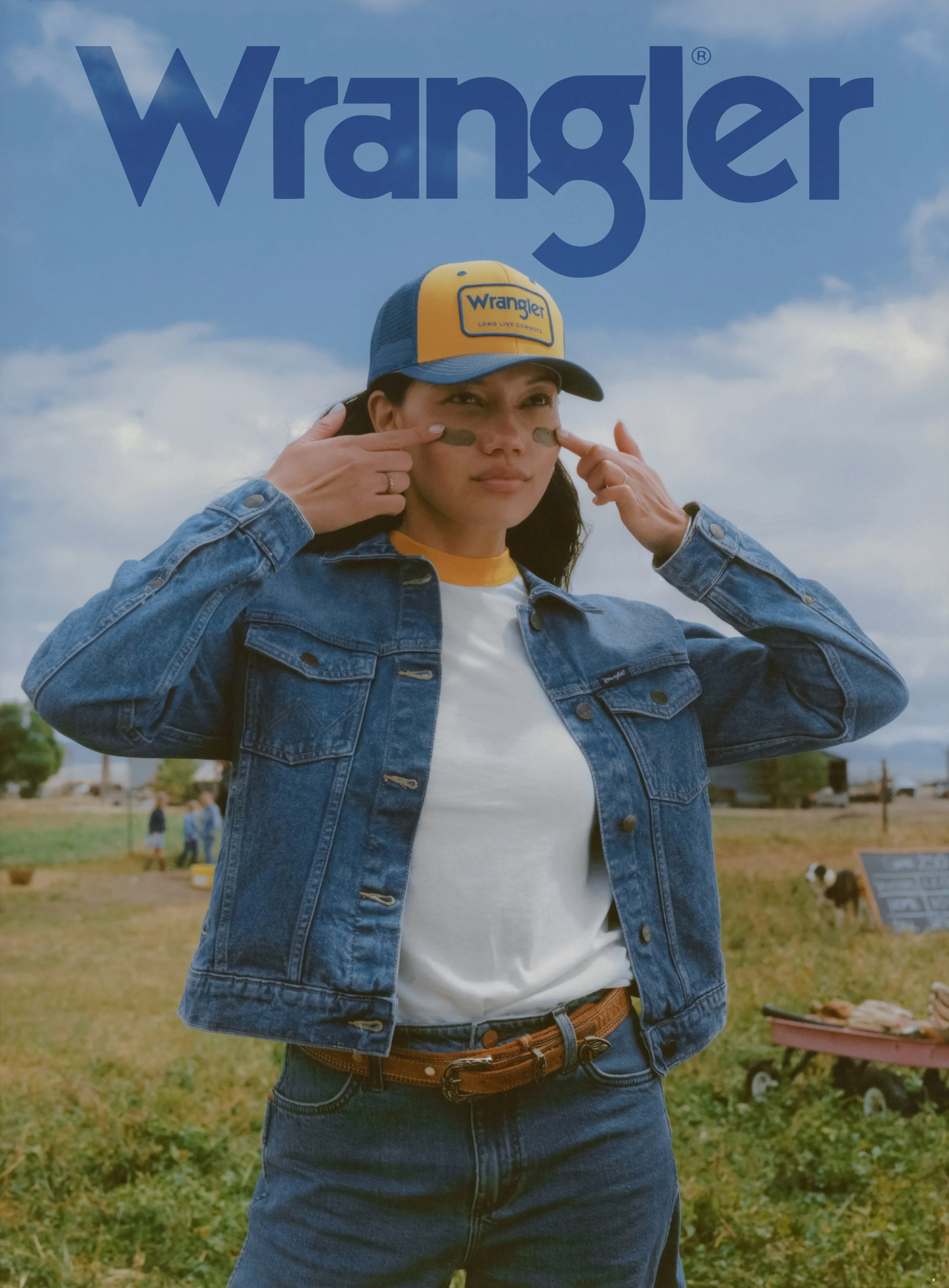 Hero - W.jpeg