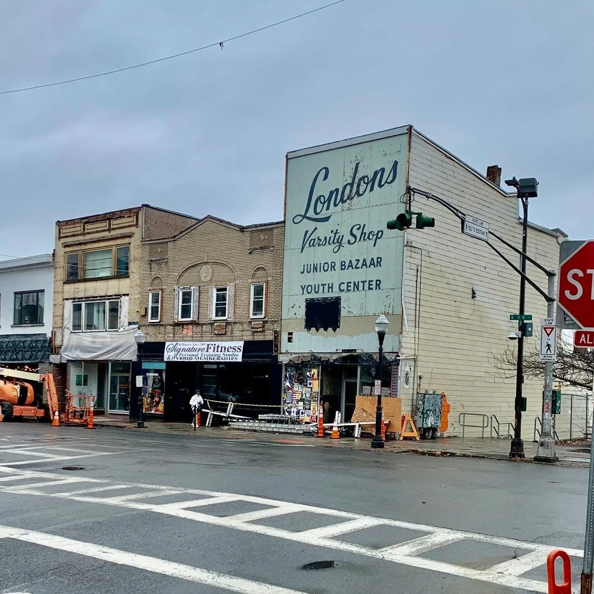 More on the Pike&rsquo;s Plan canopy removal&hellip;

It&rsquo;s definitely stirring up some heated debate in our otherwise quiet upstate community. As you know, I&rsquo;m fully into it and just look what&rsquo;s been revealed.

The building at 31&nd