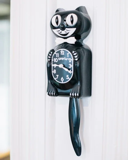 One of my all-time favorite design icons&hellip; The classic California Clock @kitcatklock 🐈&zwj;⬛⏰

Originally launched in 1932, this clock is one of my prized possessions. I should have snapped a video so you could see the eyes move and the tail w