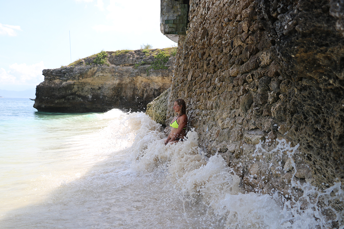 HEAR THE SOUND OF THE OCEAN IN EVERY INHALE AND EVERY EXHALE.