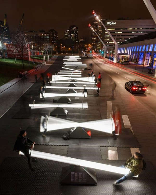 Montreal - Luminoterapia (via www.landarchs.com )