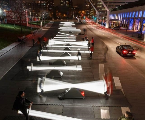 Montreal - Luminoterapia (via www.landarchs.com )