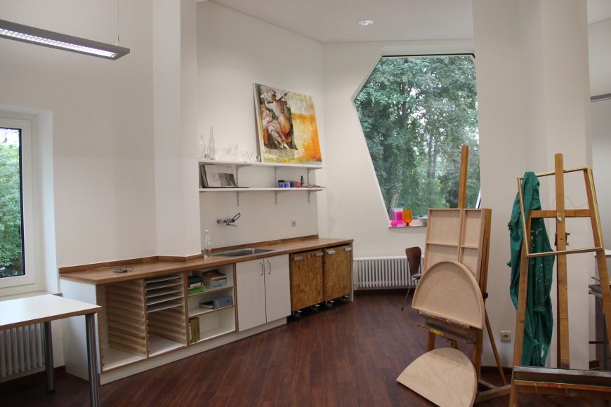 FILDERKLINIK: CHROMOTHERAPY ROOM - PHOTO BY BO WE PA ARCHITEKTEN GMBH