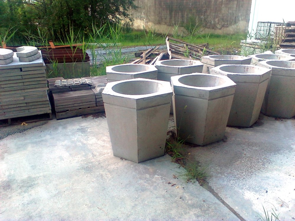 Concrete Planters/Trash Cans | Redi Rock of Maryland
