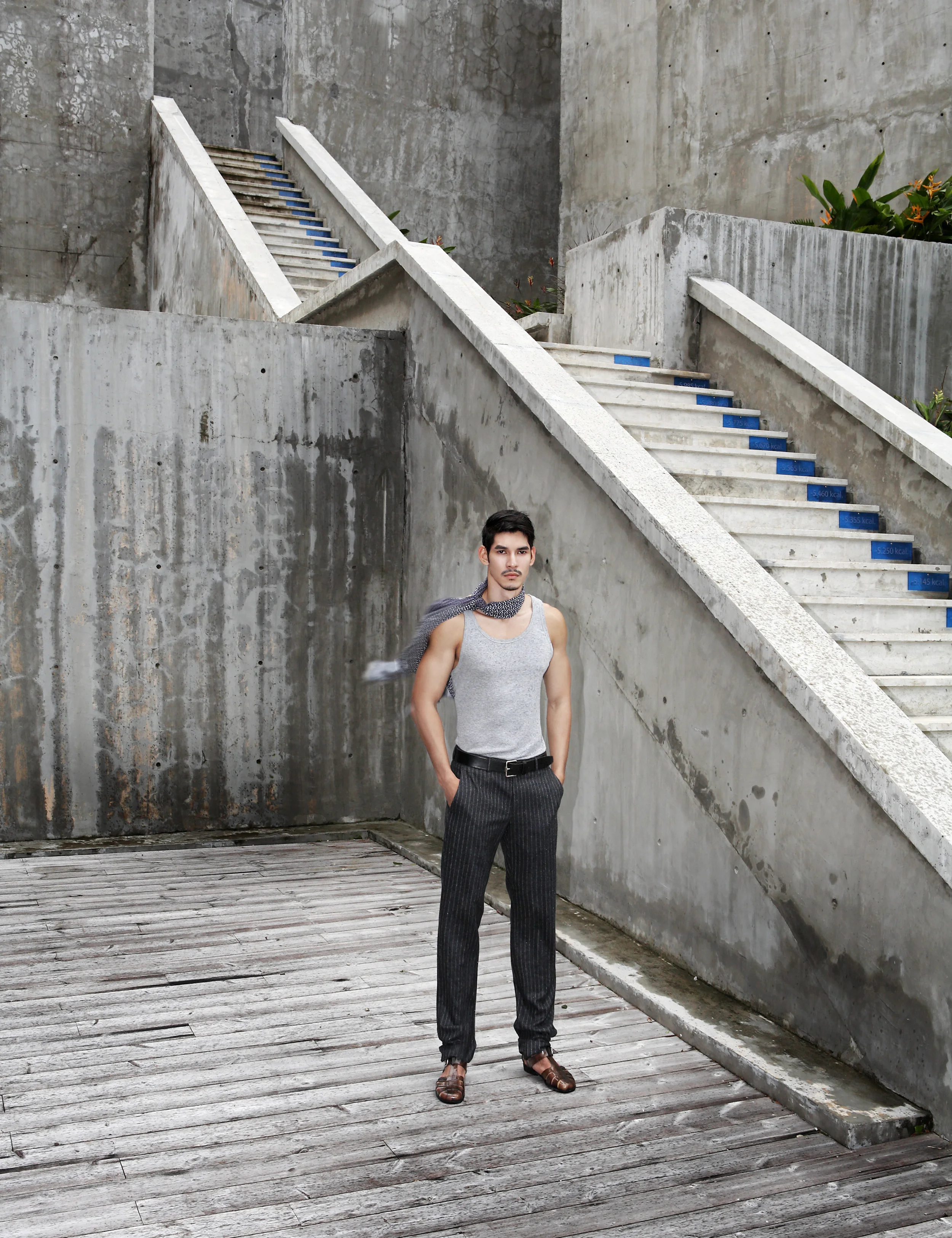 pants : BALLY