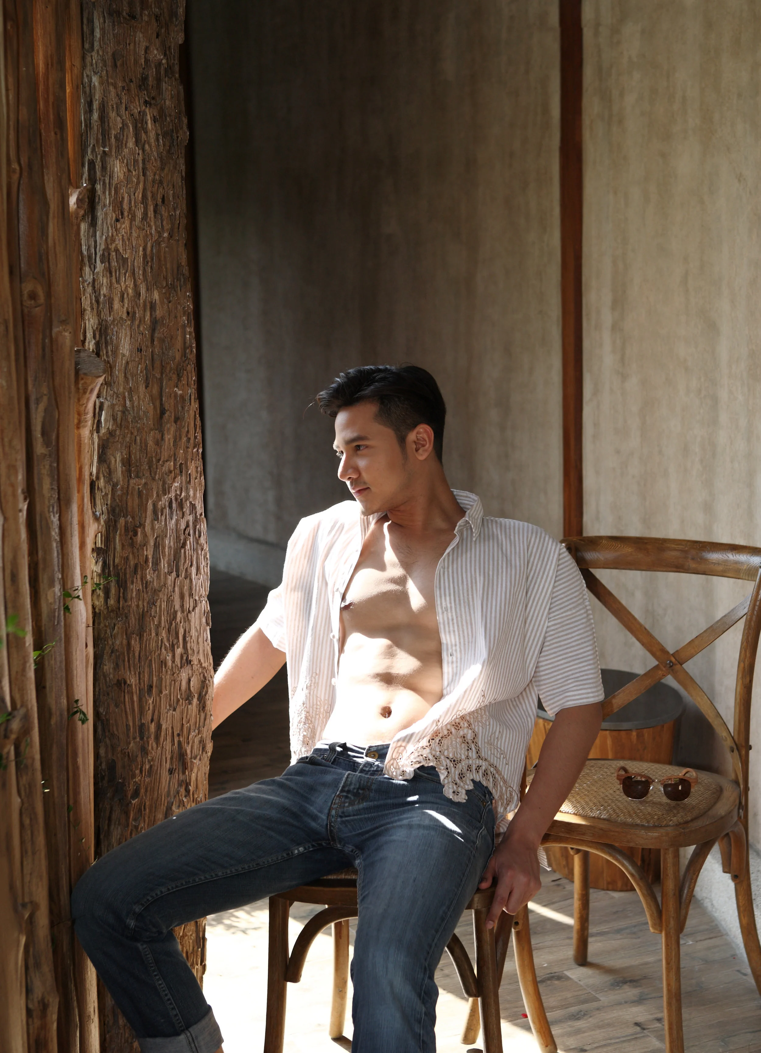 shirt : Fri 27 Nov.
