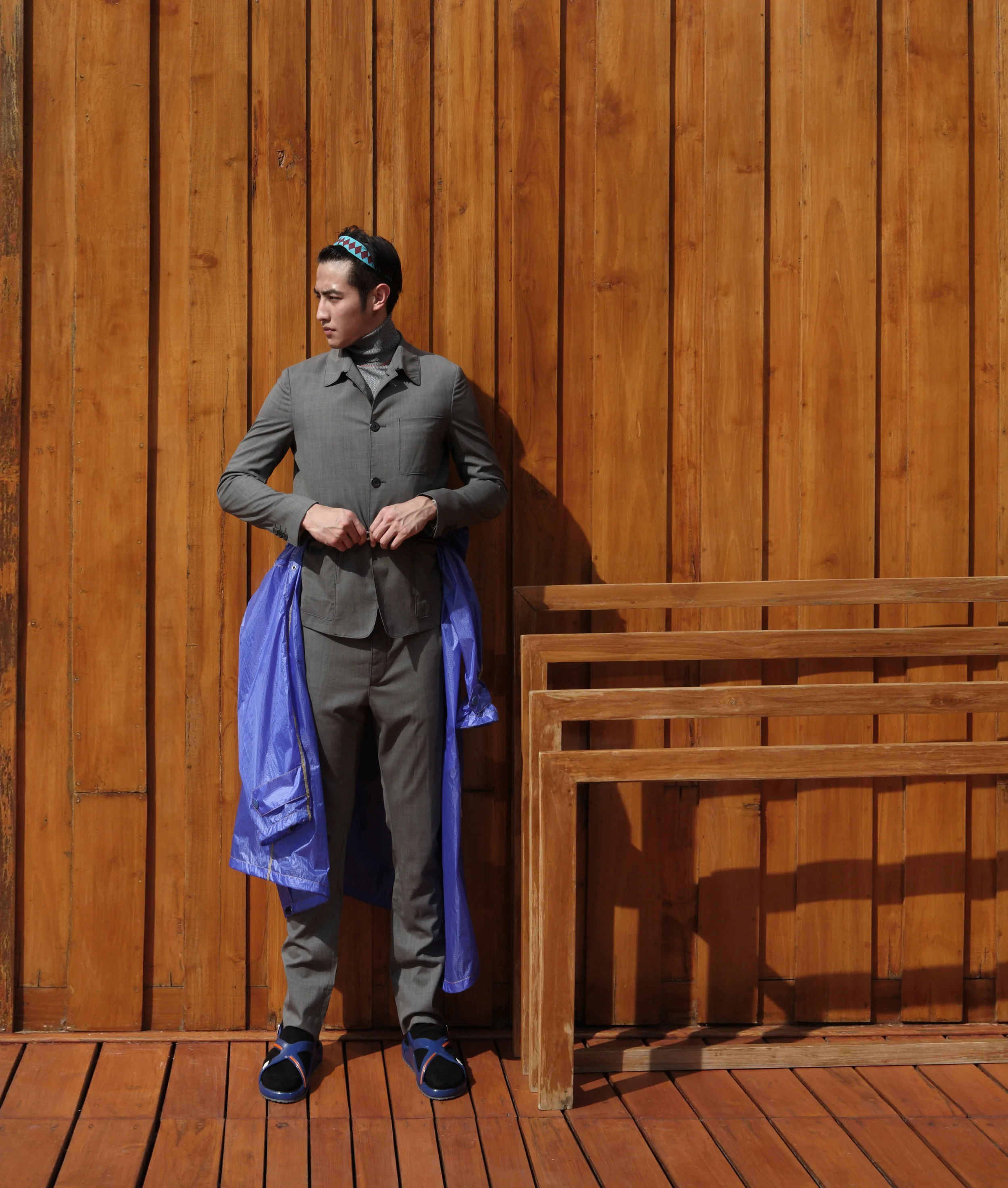 Clothes : PRADA
