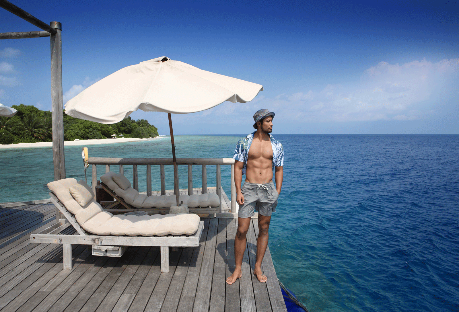 clothes and hat : Quiksilver