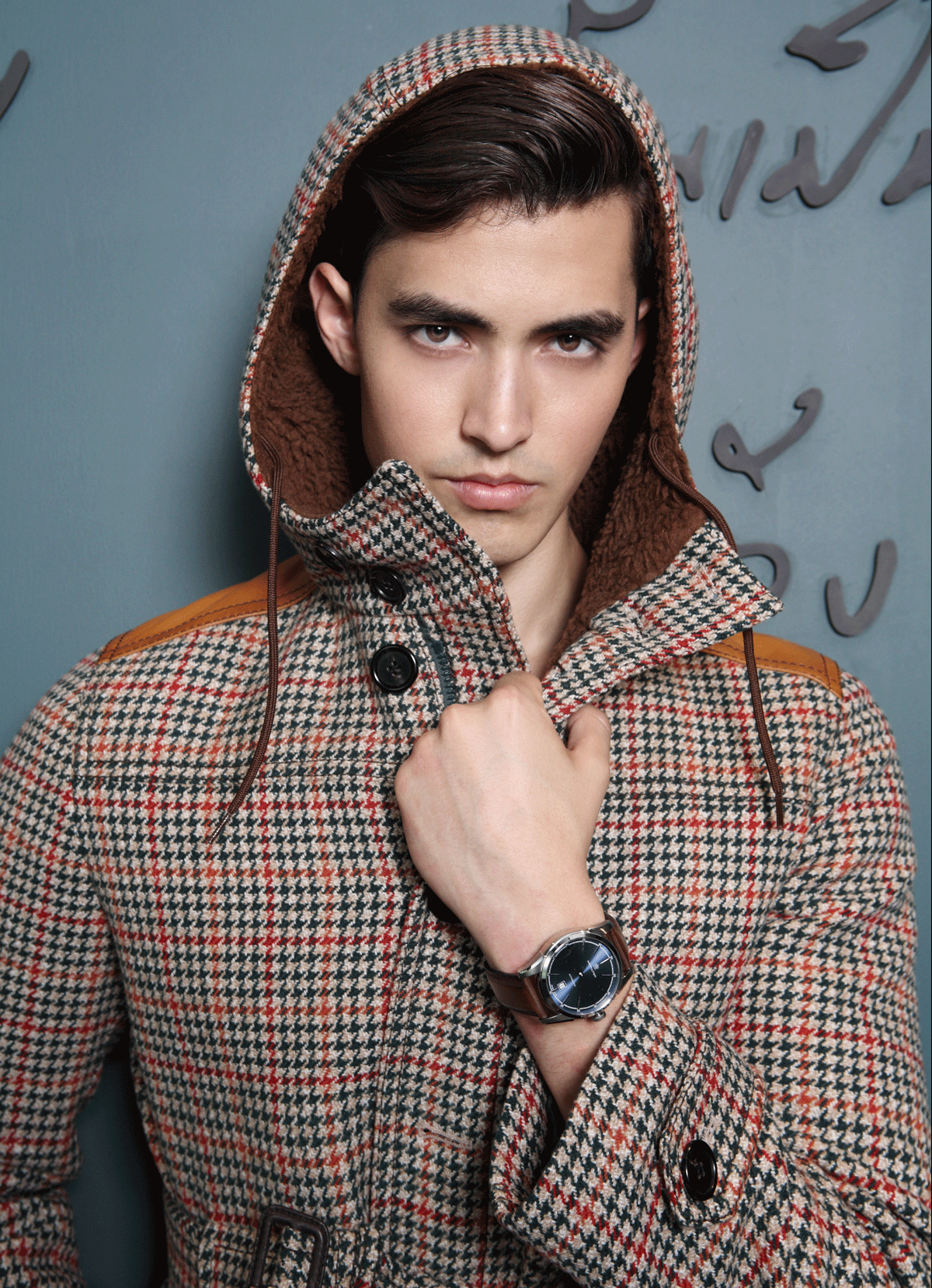clothes : PRADA / watch : Hamilton Spirit of Liberty
