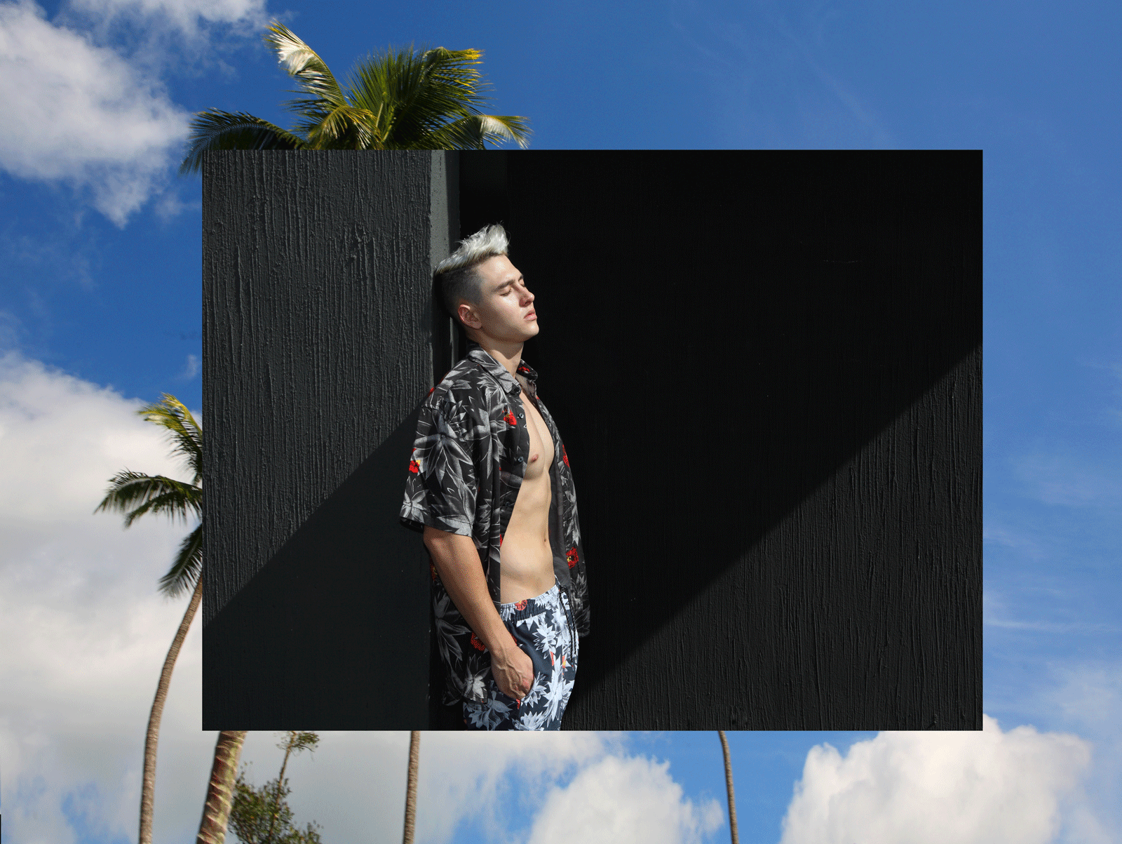 clothes : QUIKSILVER / sunglasses : TAVAT