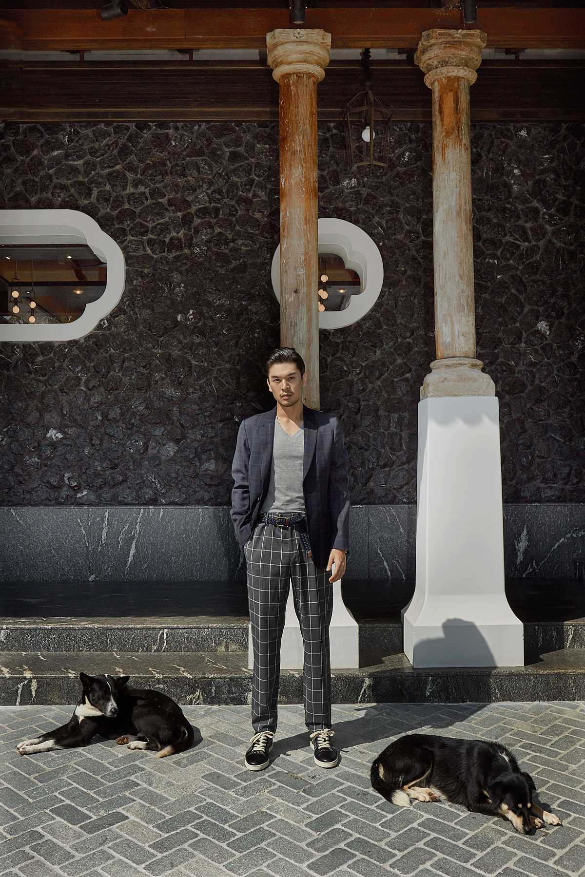 suit and pants : Paul Smith / tshirt : Jockey / shoes : Christian Louboutin