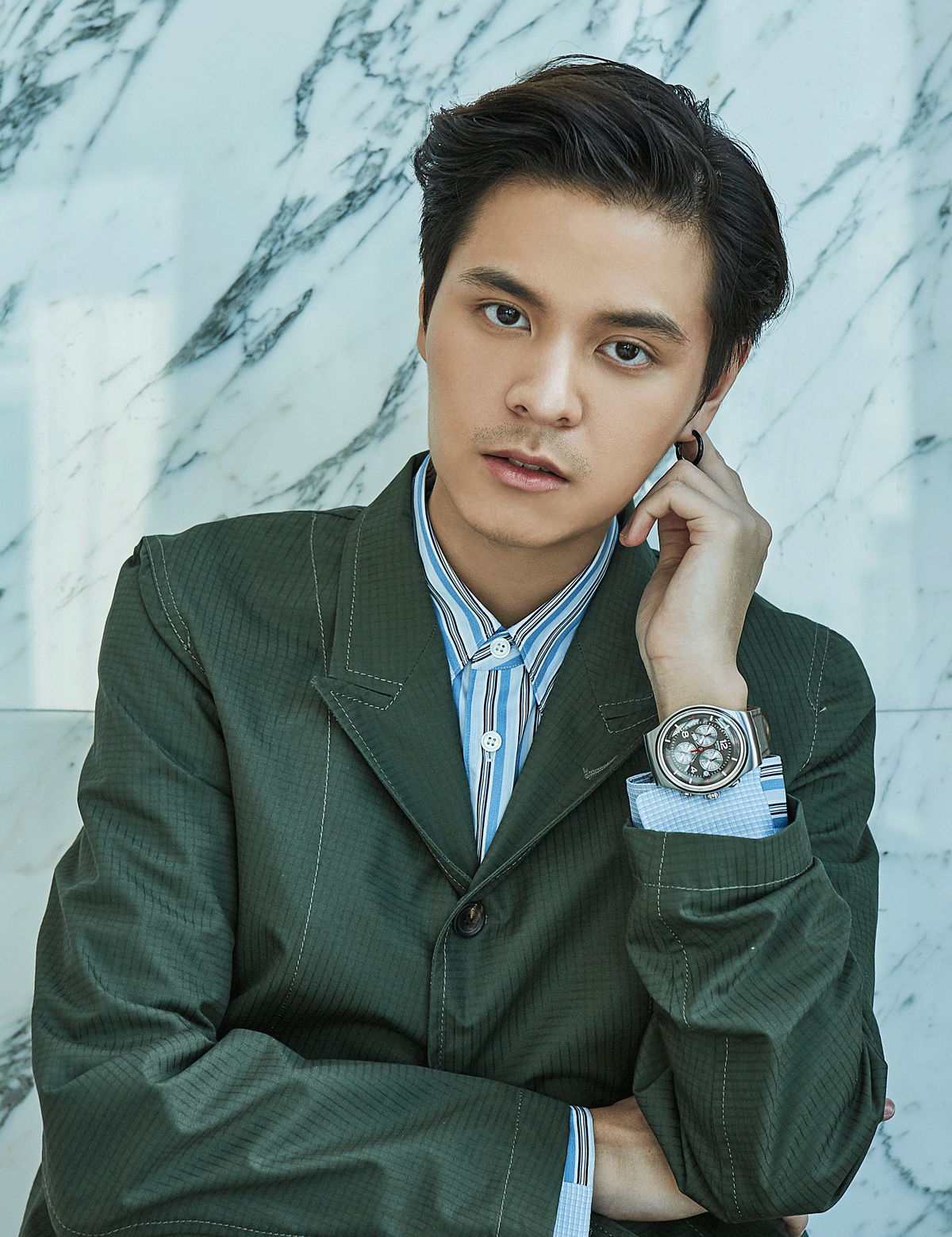 clothes : COMME des GARCONS / watch : SWATCH model : BAMBOO SPEED