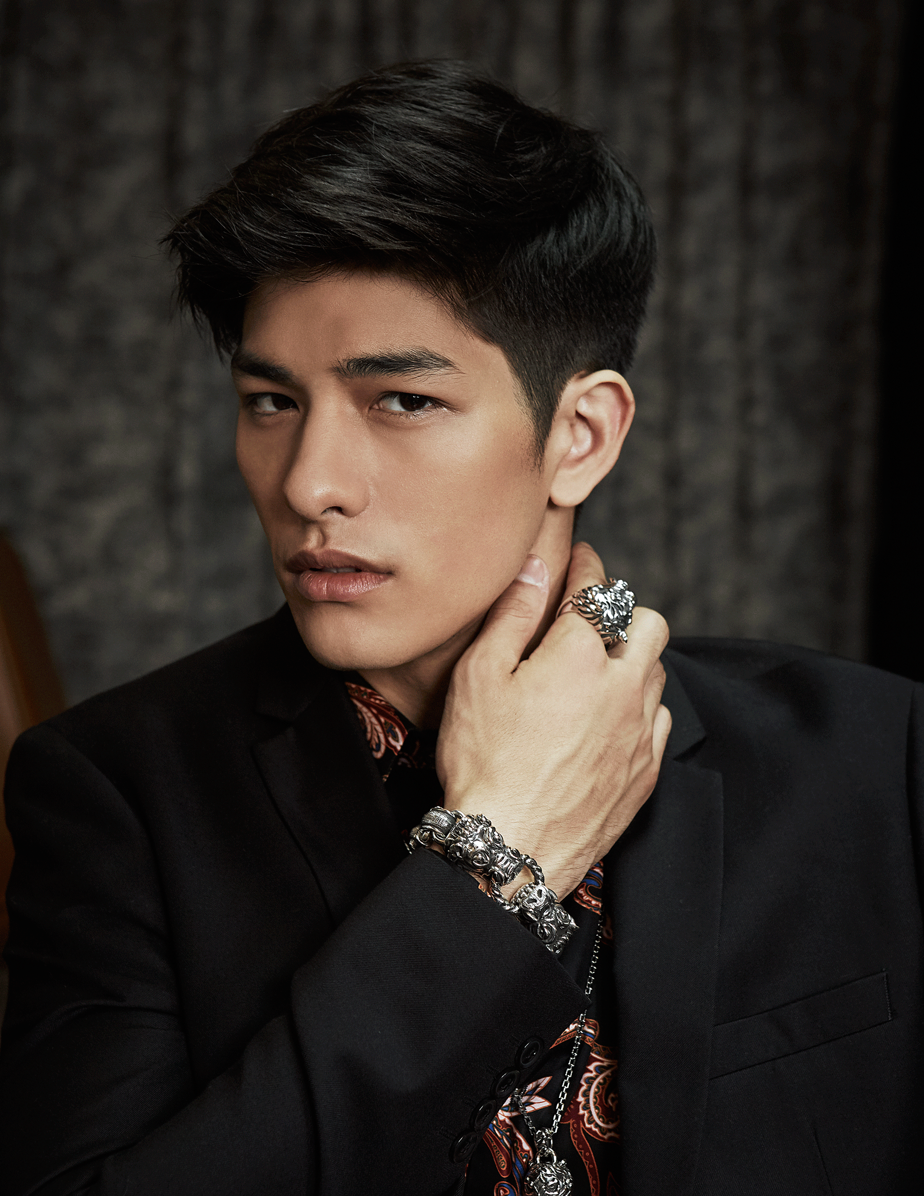 Clothes : TOPMAN / Accessories : Exotic Era