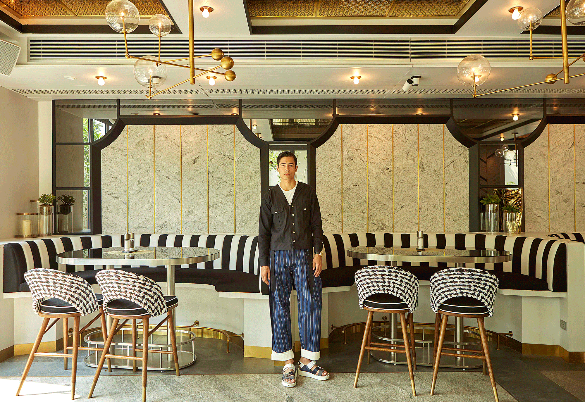 clothes & sandals : Leisure Projects / tshirt : JOCKEY