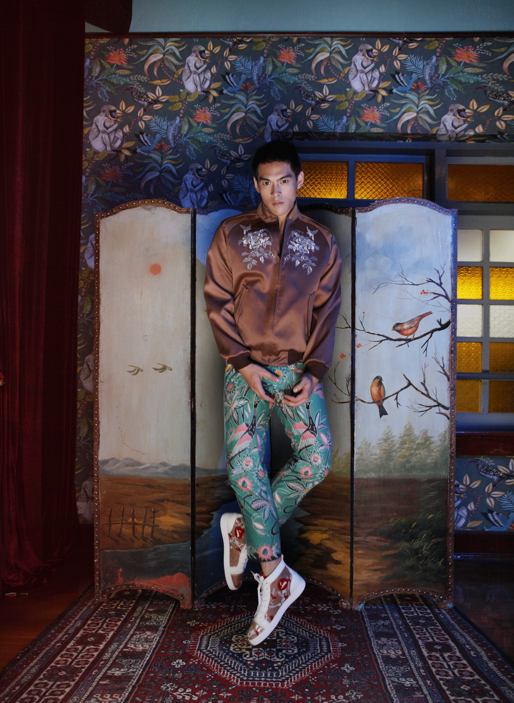 clothes : SARIT / sneakers : Christian Louboutin