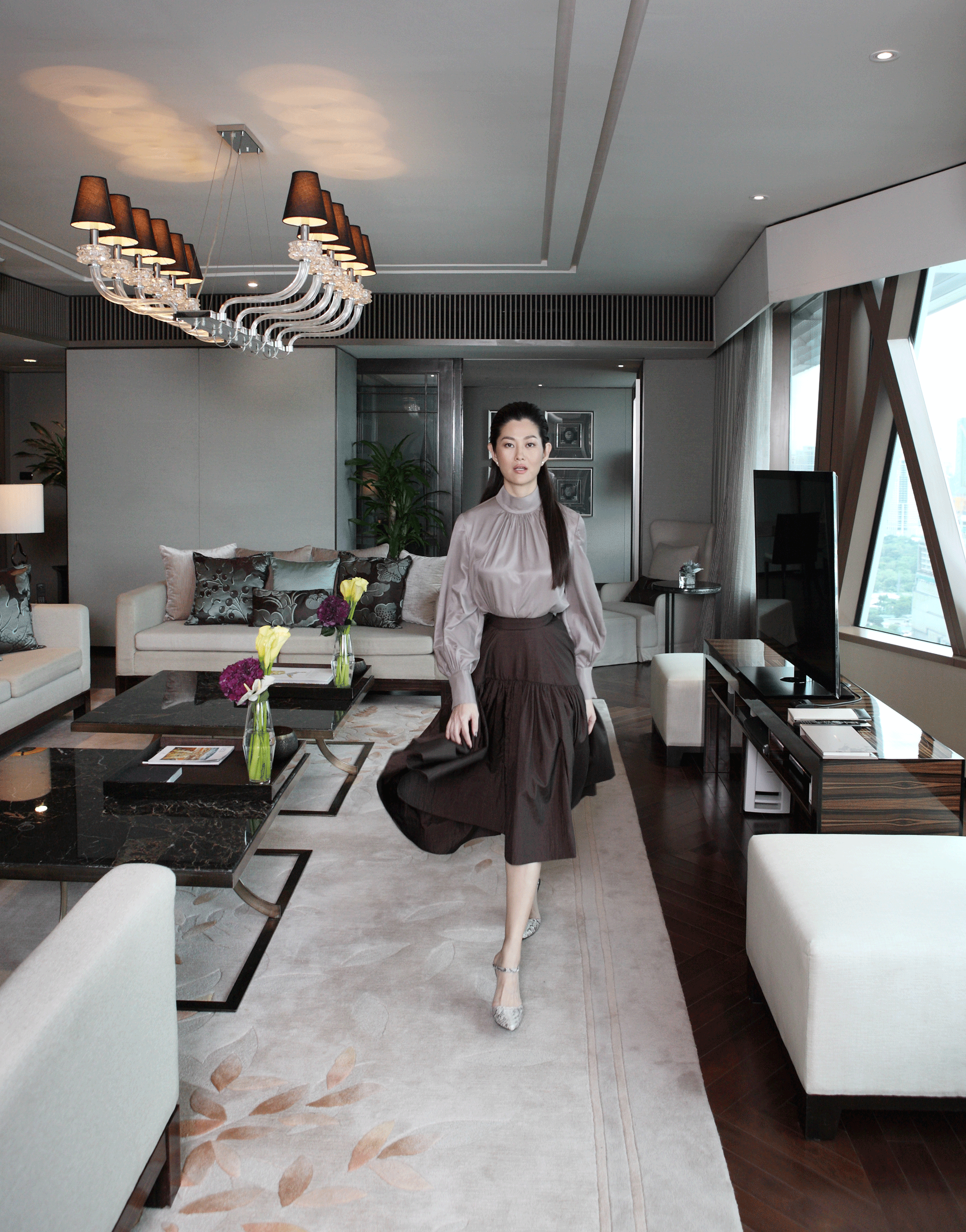Suquan ; clothes and shoes : ASAVA