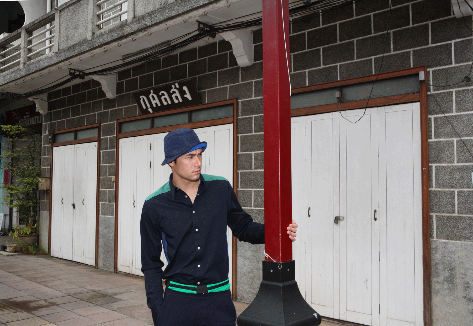 shirt : CK Calvin Klein / hat : Paul Smith