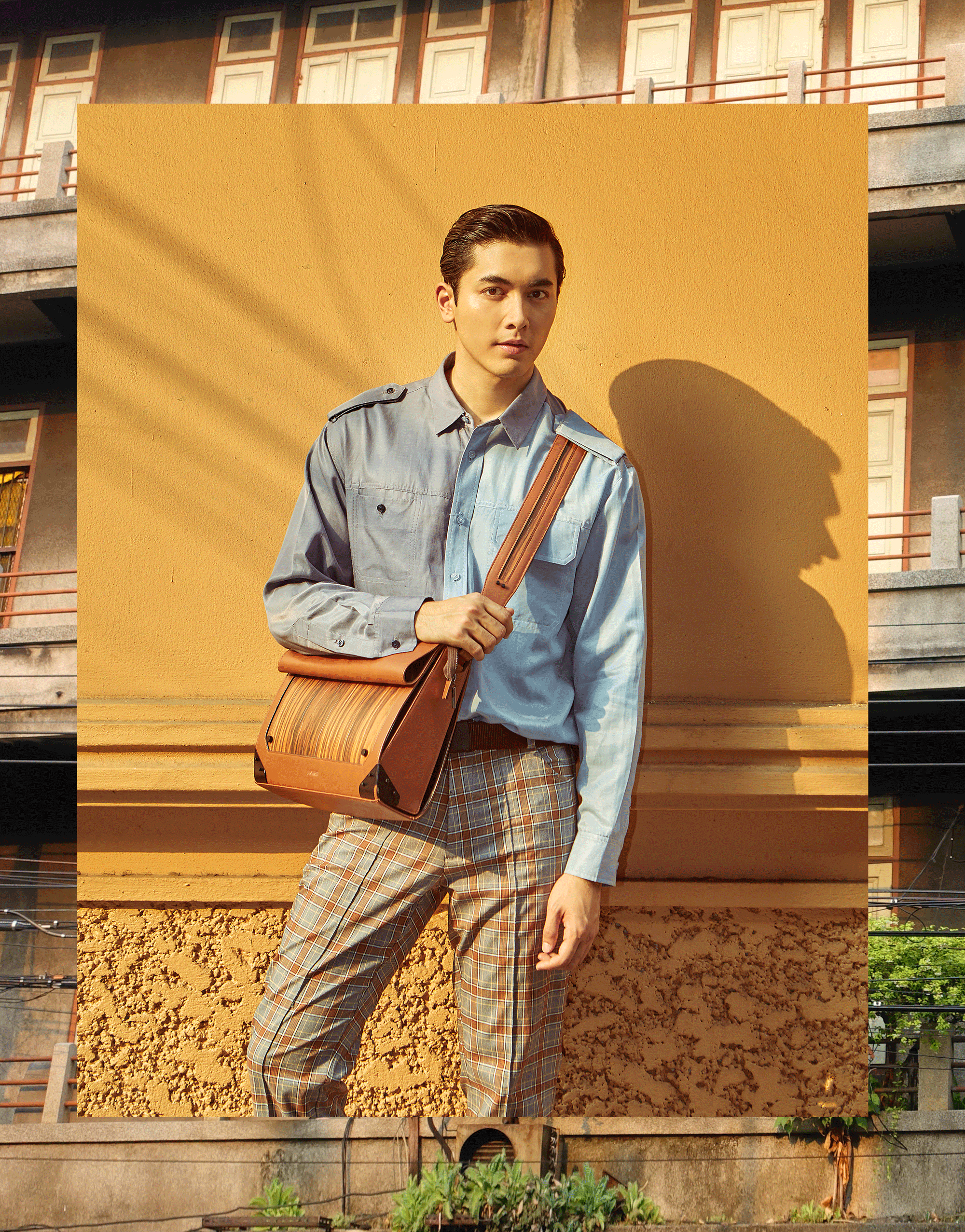 clothes : Everyday Karmakamet / bag : FORREST