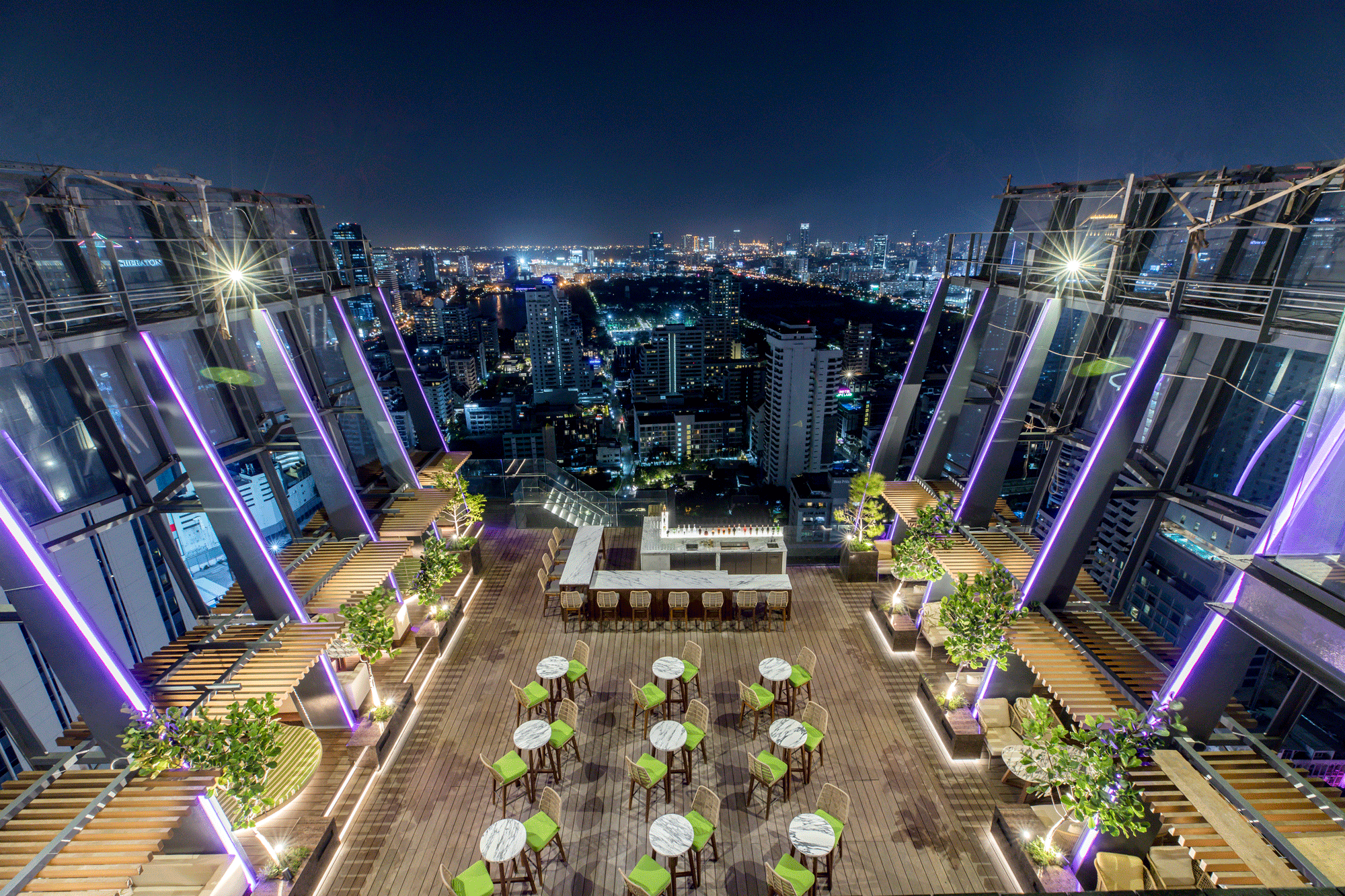 Spectrum_Floor-30-SpectrumRooftop-Bar.png